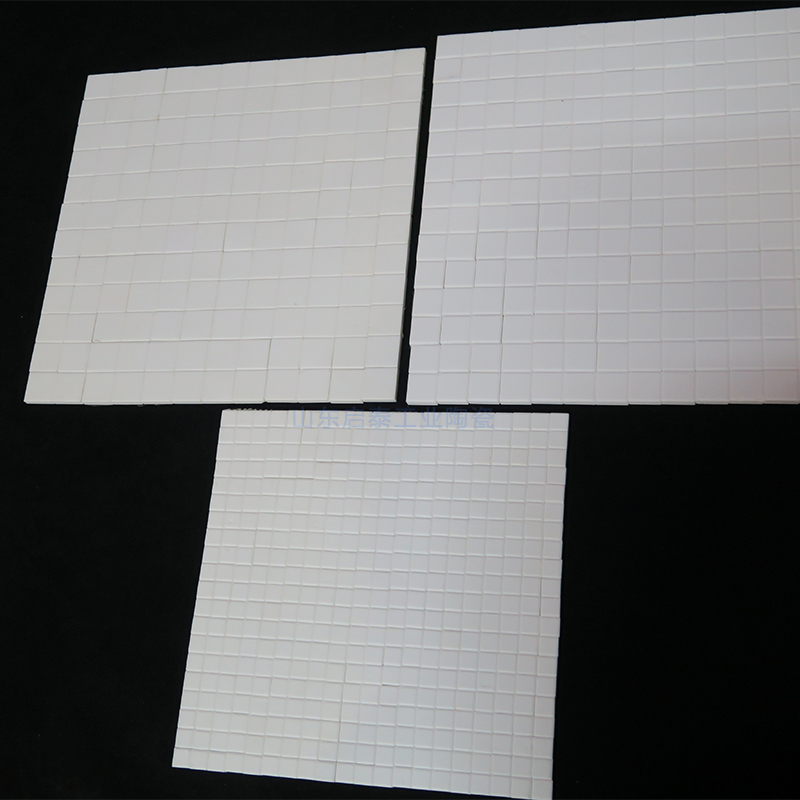 选择耐磨陶瓷衬片的两个重要因素